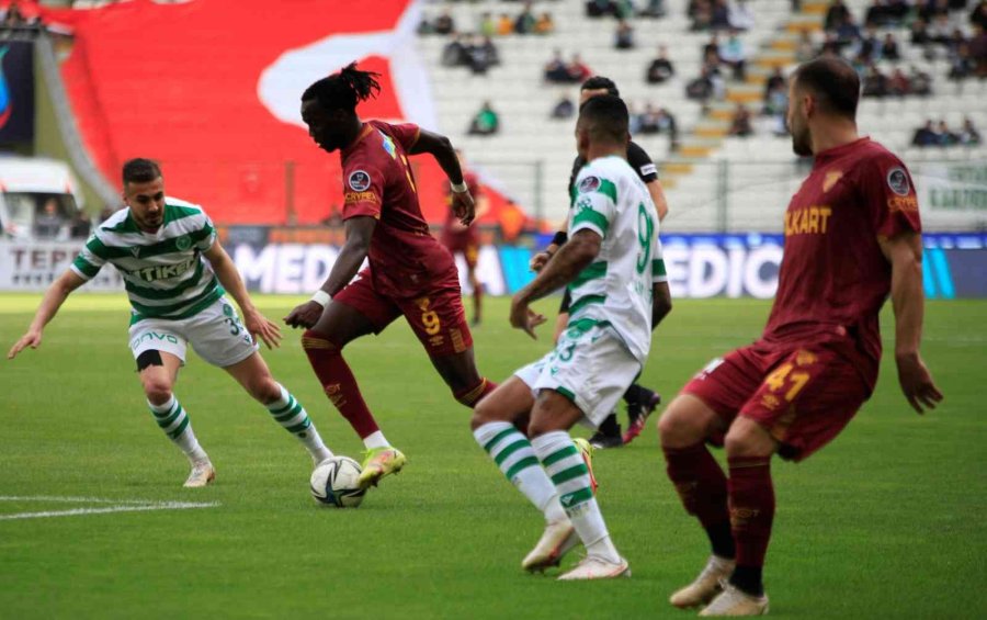 Spor Toto Süper Lig: Konyaspor: 2 - Göztepe: 0 (ilk Yarı)