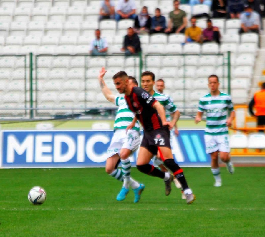 Spor Toto Süper Lig: Konyaspor: 1 - Fatih Karagümrük: 0 (ilk Yarı)