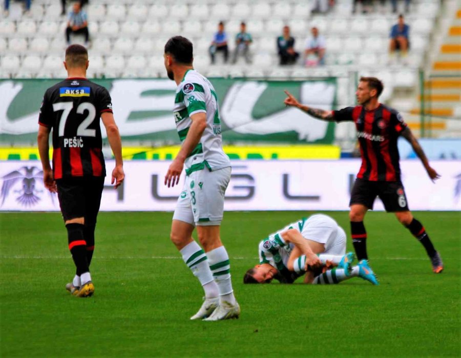 Spor Toto Süper Lig: Konyaspor: 1 - Fatih Karagümrük: 0 (ilk Yarı)