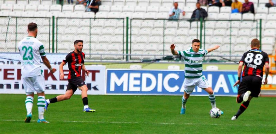 Spor Toto Süper Lig: Konyaspor: 1 - Fatih Karagümrük: 0 (ilk Yarı)