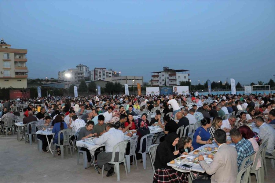 Başkan Yılmaz, Personeliyle İftarda Buluştu, Bayramlarını Kutladı