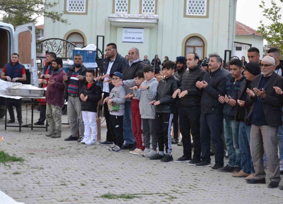 Kulu’da Vatandaşlar Yağmur Duası Yapıldı