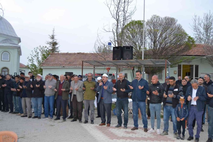 Kulu’da Vatandaşlar Yağmur Duası Yapıldı