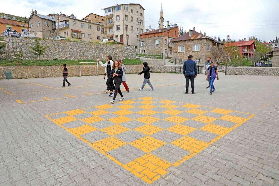 Konya Büyükşehir 278 Okulda Oyun Alanları Oluşturdu