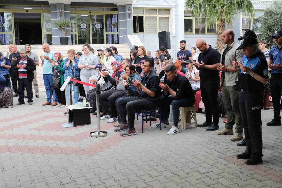 Kalp Krizi Geçirip Hayatını Kaybeden Polis Memuru Son Yolculuğuna Uğurlandı