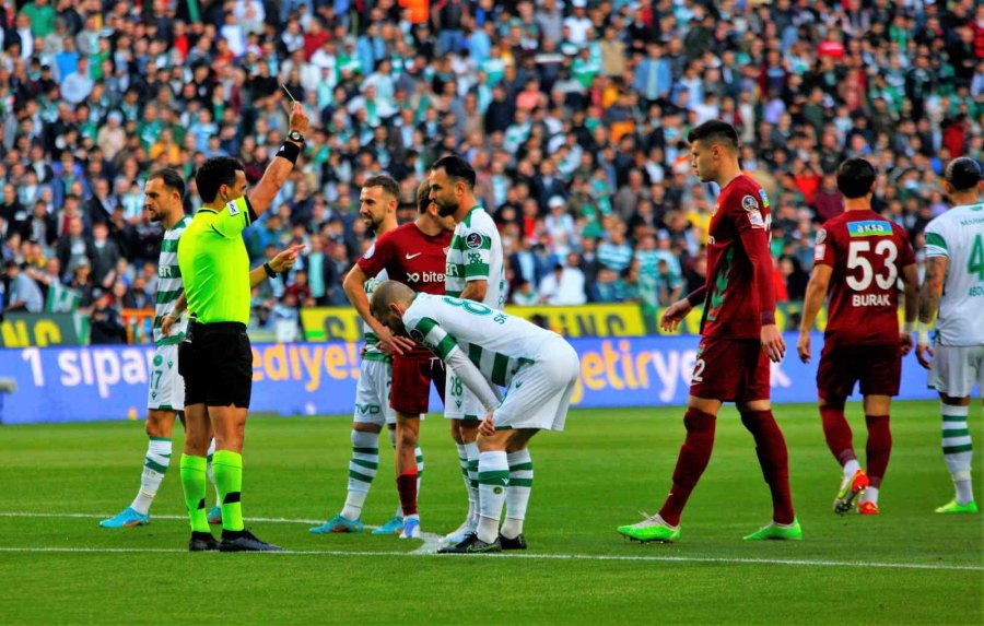 Spor Toto Süper Lig: Konyaspor: 1 - Hatayspor: 1 (ilk Yarı)