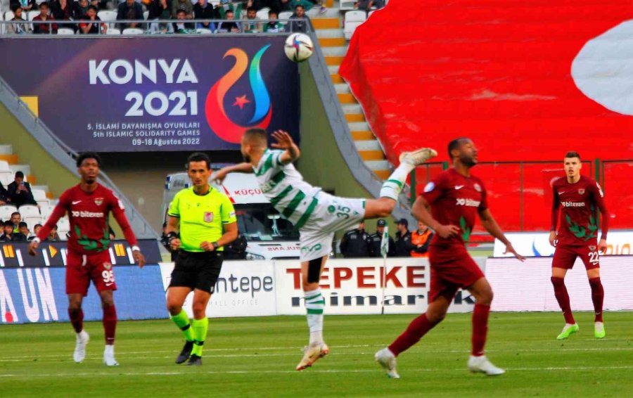 Spor Toto Süper Lig: Konyaspor: 1 - Hatayspor: 1 (ilk Yarı)