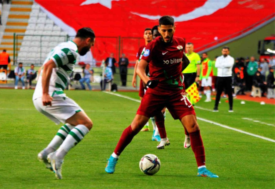 Spor Toto Süper Lig: Konyaspor: 1 - Hatayspor: 1 (ilk Yarı)