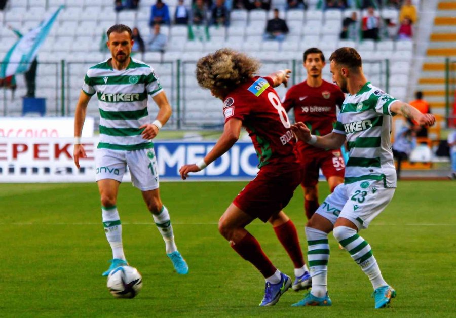 Spor Toto Süper Lig: Konyaspor: 1 - Hatayspor: 1 (ilk Yarı)