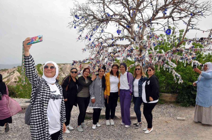 Tarsus Belediyesinden Kadınlara Kapadokya Gezisi