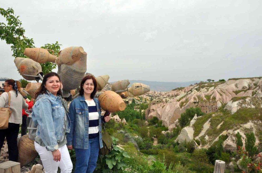 Tarsus Belediyesinden Kadınlara Kapadokya Gezisi