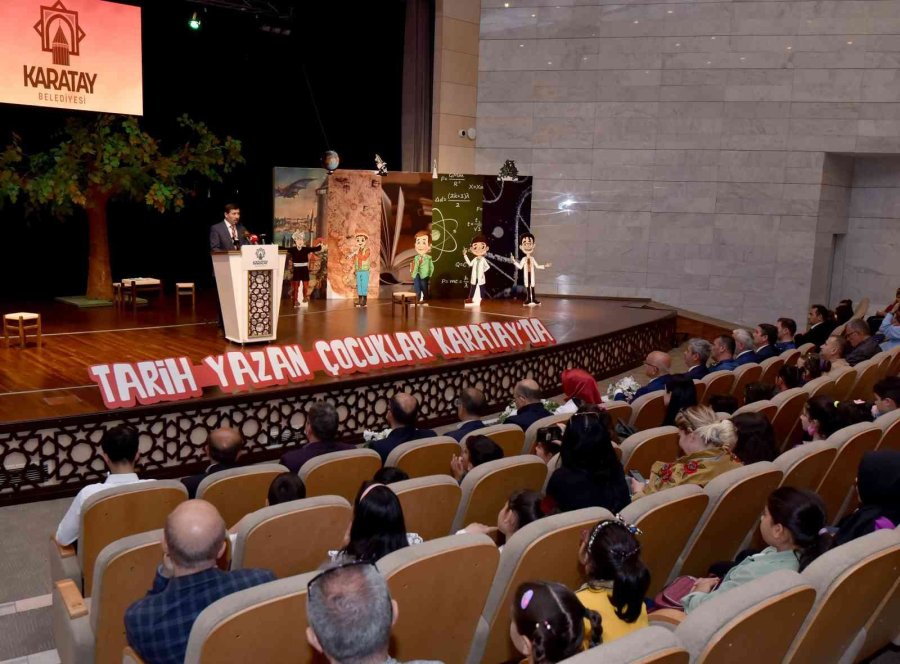 15 Bin Öğrenci Ecdadını Hem Tiyatroyla Hem De Okuyarak Tanıyacak