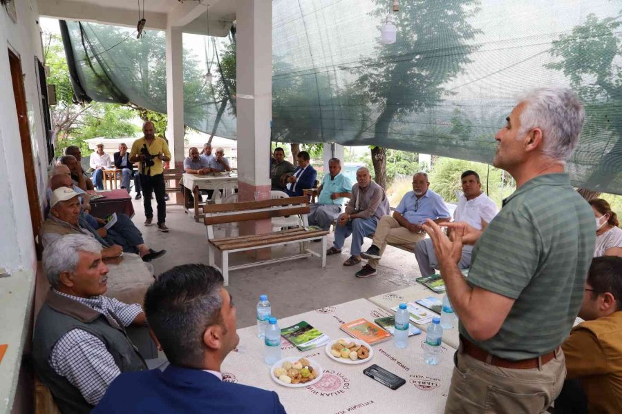 Mersin’de Üreticilere ’doğru Bitki Besleme’ Semineri