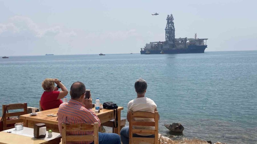 Türkiye’nin 4’üncü Sondaj Gemisi Vatandaşları Duygulandırdı