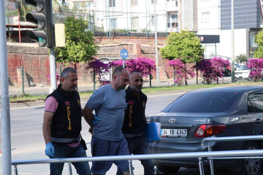 Antalya’da İki Çocuğunu Katleden Ukraynalı Baba Adliyeye Sevk Edildi