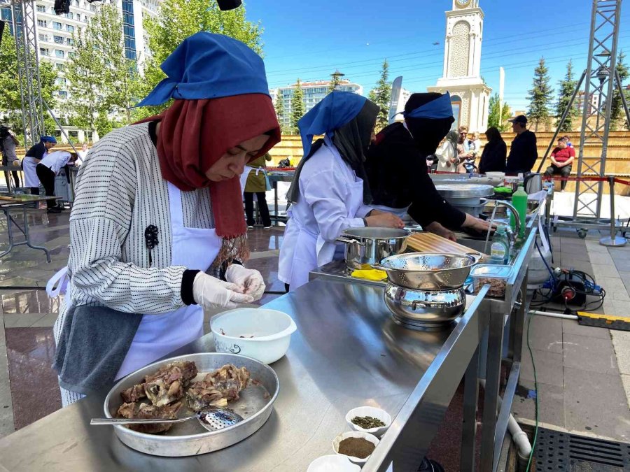 Konya’nın Unutulan Geleneksel Yemekleri Yarışmalarla Tanıtılıyor