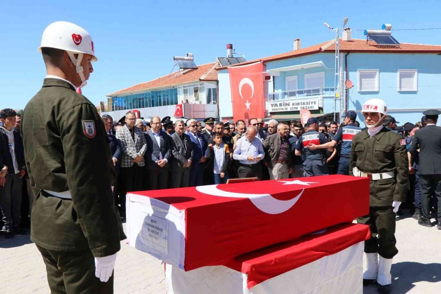 Aksaraylı Şehit Dualarla Son Yolculuğuna Uğurlandı