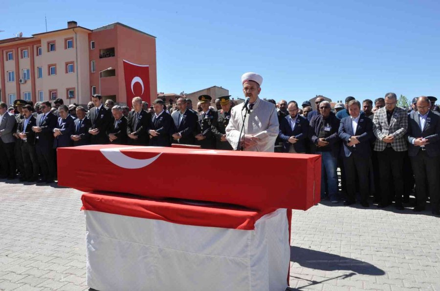 Aksaraylı Şehit Dualarla Son Yolculuğuna Uğurlandı