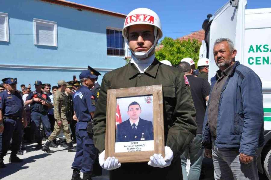 Aksaraylı Şehit Dualarla Son Yolculuğuna Uğurlandı