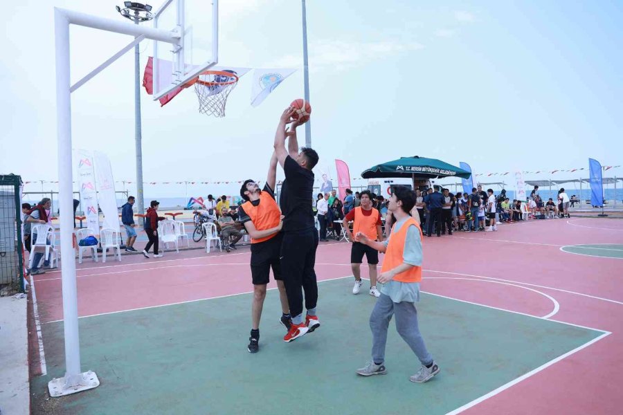 3x3 Basketbol Turnuvası Sona Erdi