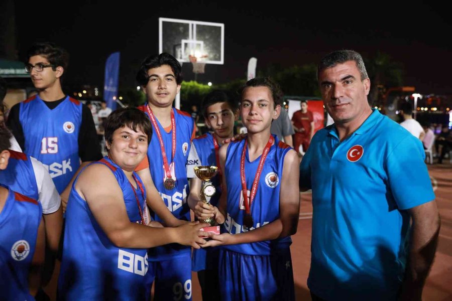 3x3 Basketbol Turnuvası Sona Erdi