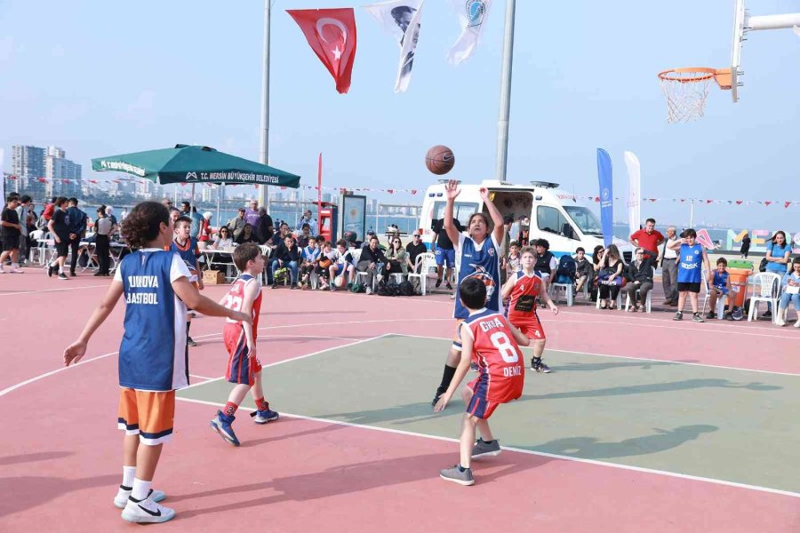 3x3 Basketbol Turnuvası Sona Erdi