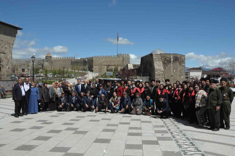 Tarsus Belediyesinden Gazilere Doğu Anadolu Gezisi