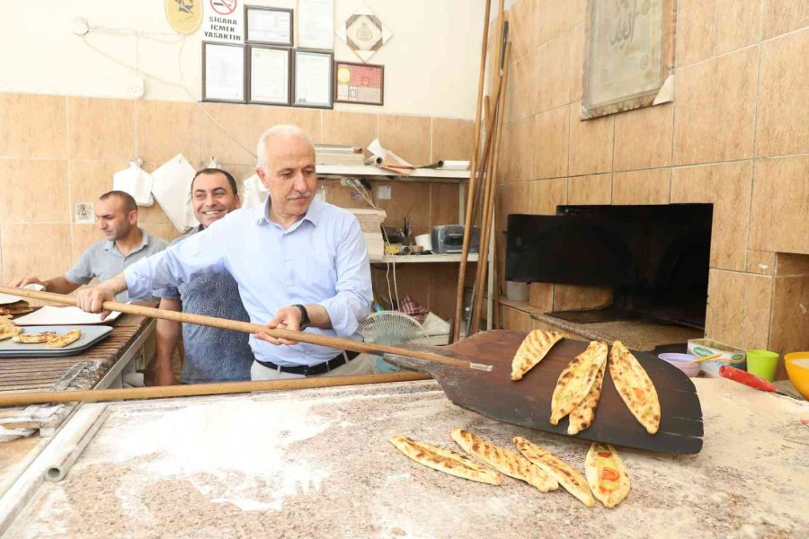 Başkan Gültak, İhsaniye Mahallesinde Vatandaşın Sorun Ve Taleplerini Dinledi