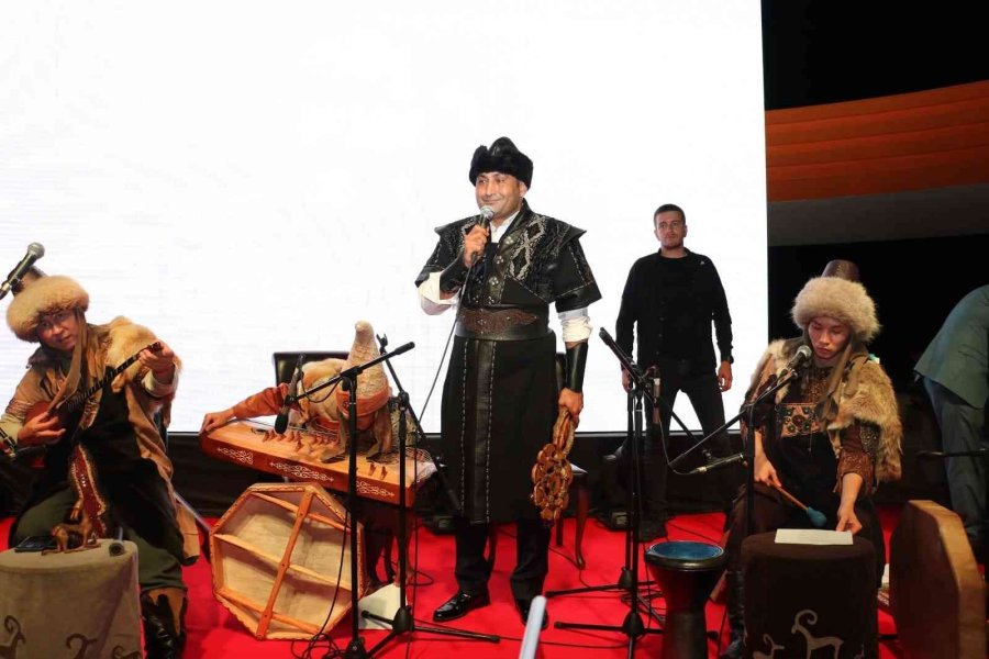 Toroslar’da Turan Ethno Folk Band Rüzgarı