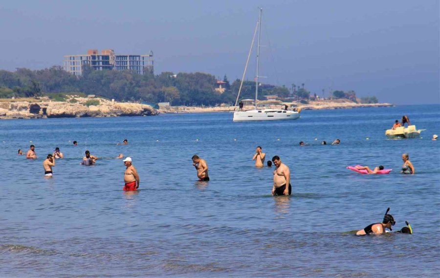 Sıcak Hava Bastırdı, Sahillerde Yoğunluk Başladı