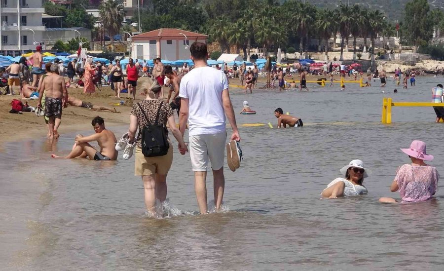 Sıcak Hava Bastırdı, Sahillerde Yoğunluk Başladı