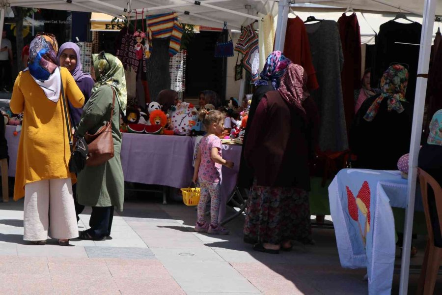 Hayat Boyu Öğrenme Haftasında Hünerlerini Sergilediler