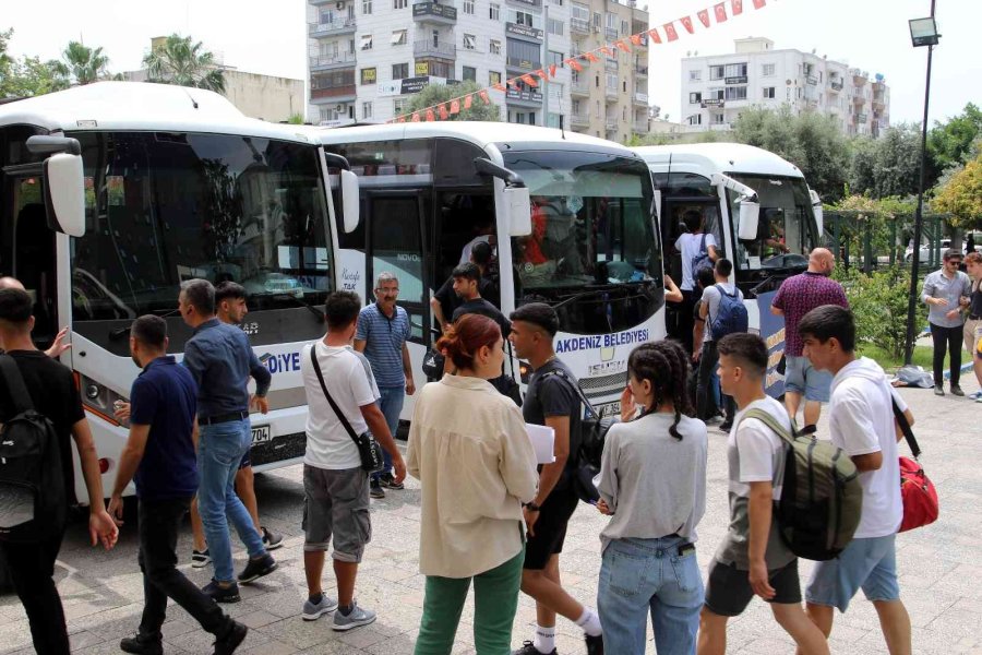 Akdeniz Belediyesinden Gençlere Çanakkale Ve Kapızlı Gezisi