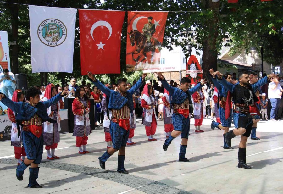 Mut Karacaoğlan Kayısı Festivali Renkli Anlara Sahne Oldu