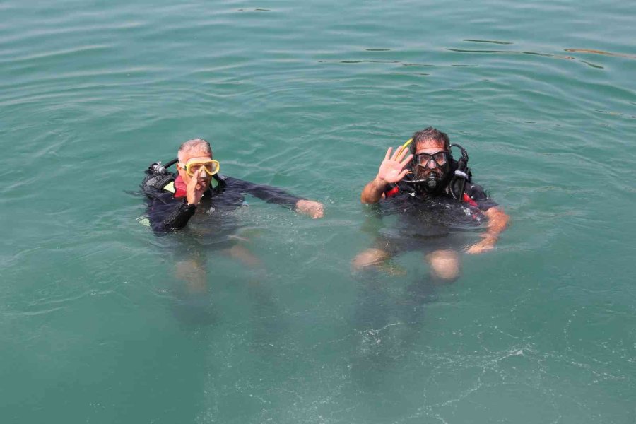 Mersin’de Mikroplastik Alarmı: Sadece Marinadan Her Hafta 1 Ton Plastik Atık Toplanıyor