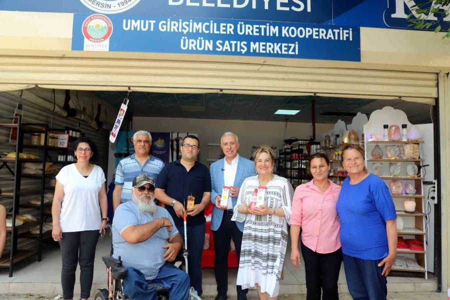 Başkan Gültak, Türk Yemekleri Uzmanı Sahrap Soysal’ı Ağırladı