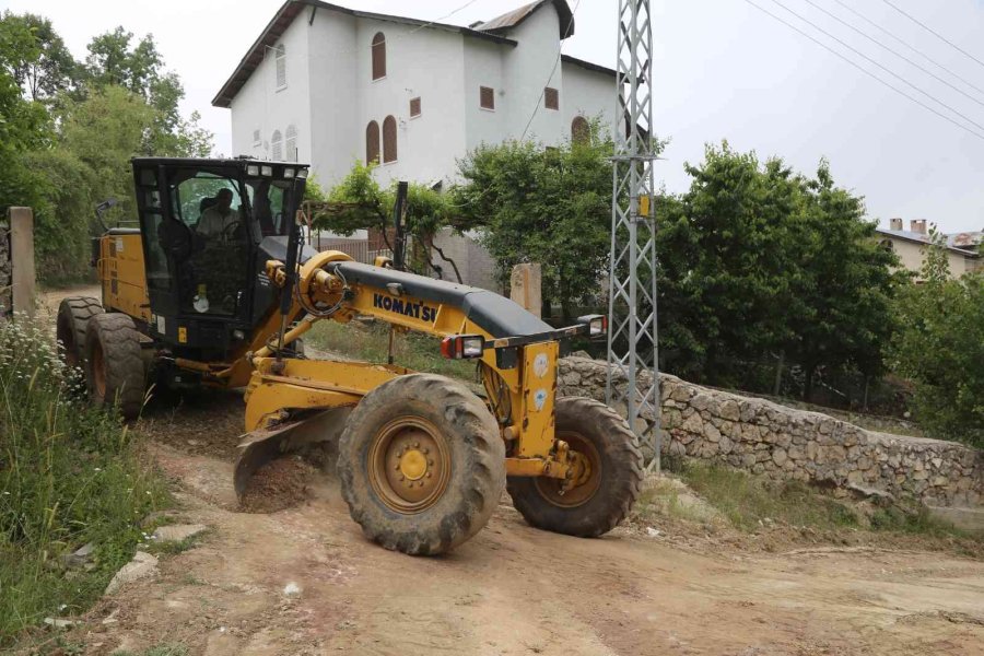 Toroslar Belediyesinden Yayla Yollarına Bakım