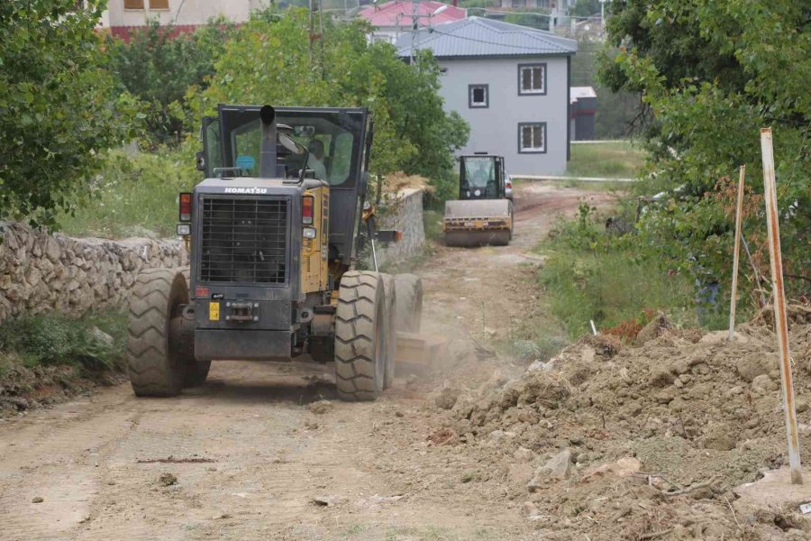 Toroslar Belediyesinden Yayla Yollarına Bakım