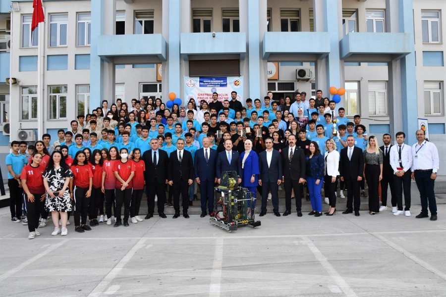 Vali Pahlivan, Özel Şişecam Mesleki Ve Teknik Anadolu Lisesi’nde İncelemelerde Bulundu