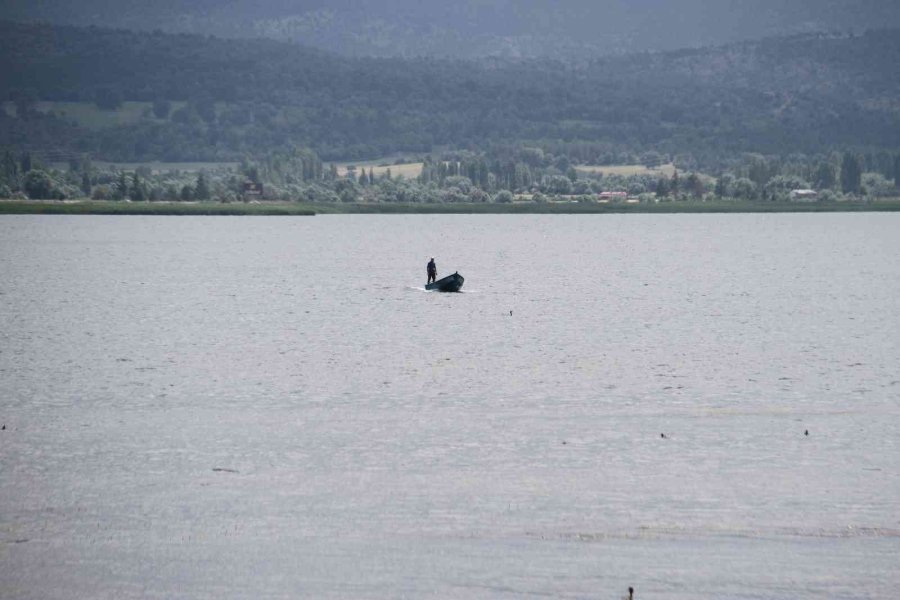 Beyşehir Gölü’nde Yeni Balık Av Sezonu Dualarla Açıldı