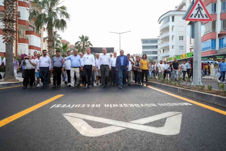 Seçer: "anamur’da Büyükşehre Ait Yol Ağında Sorun Bırakmayacağız"