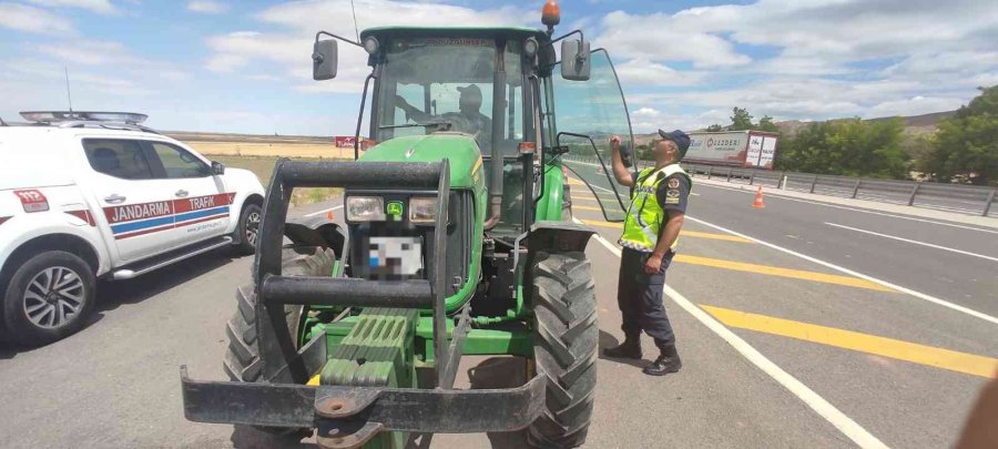 Aksaray’da Traktörler Denetim Altında