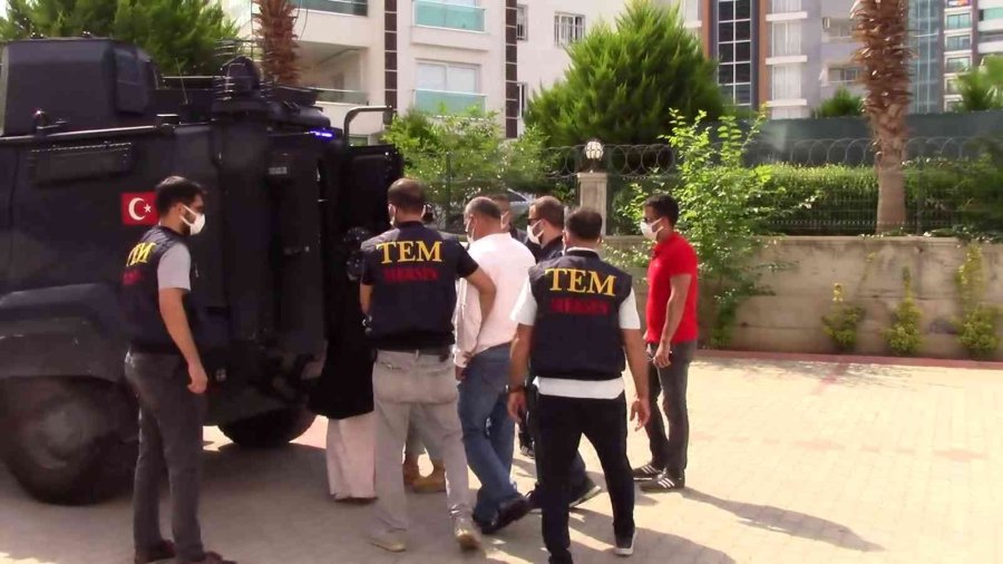 Mersin’de Fetö Hükümlüsü İhraç Polis Memuru İle Öğretmen Yakalandı