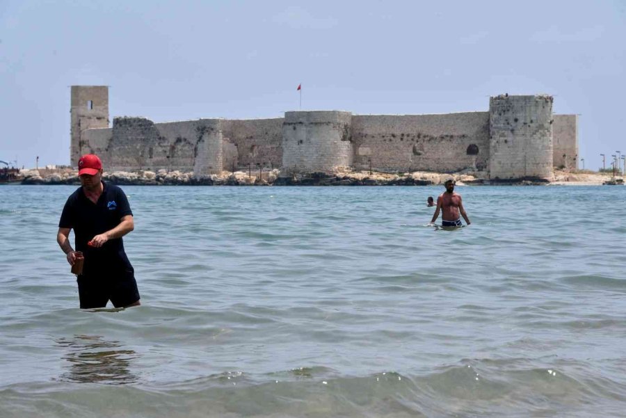 Mersin’de Deniz Suyu Düzenli Olarak Kontrol Ediliyor