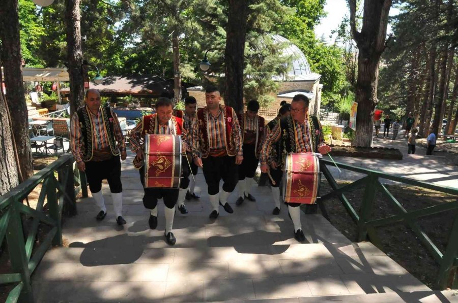 Dellallardan Nasreddin Hoca Şenliği’ne Davet