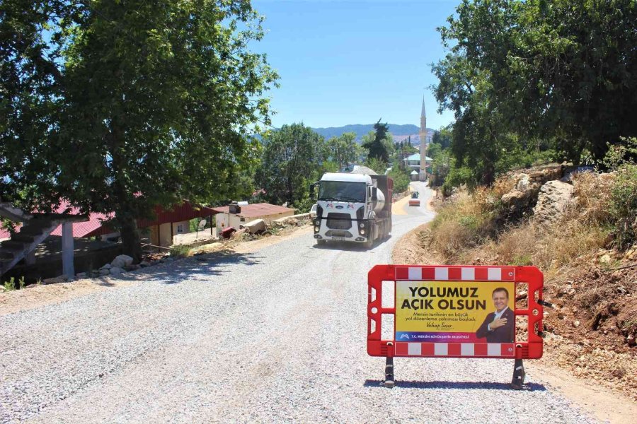 Mersin’de Yayla Yollarında Asfalt Çalışmaları Sürüyor