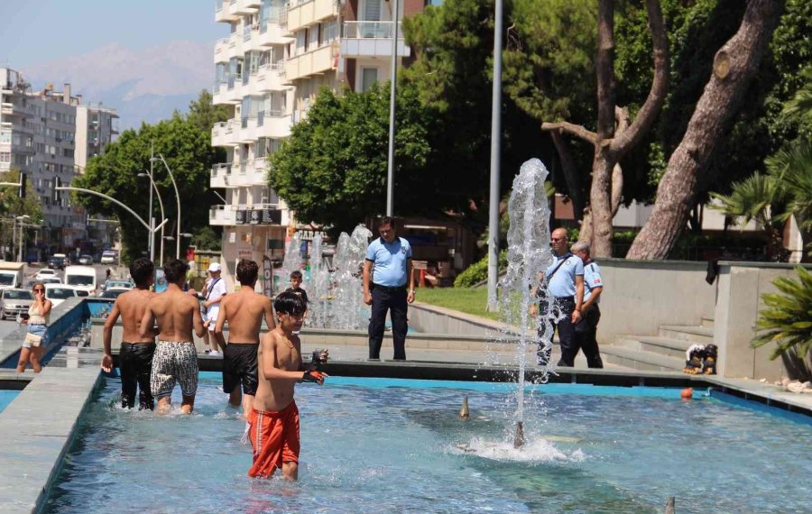 Çocukların Süs Havuzunda 5 Yıldızlı Otel Konseptinde Kıskandıran Eğlencesi