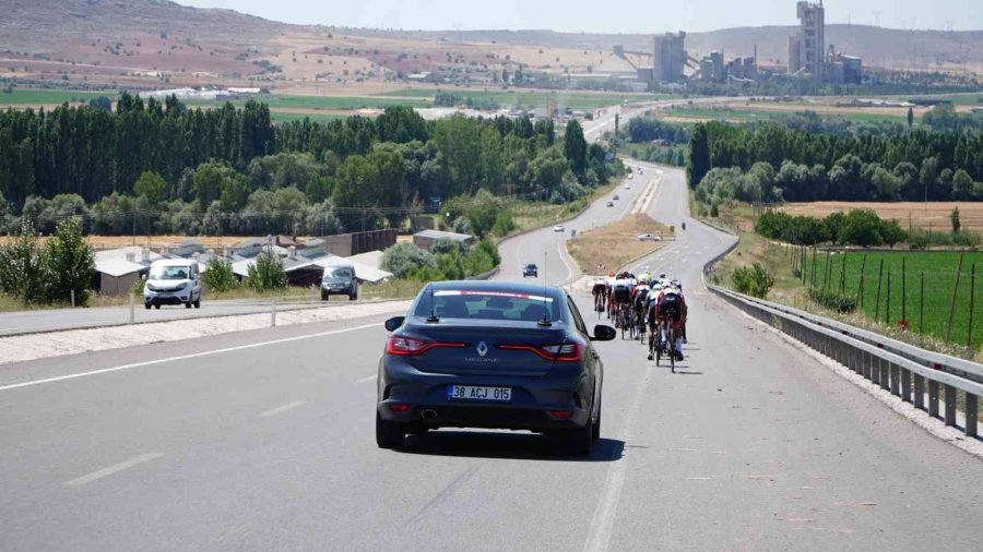 Uluslararası Yol Bisiklet Yarışları Grand Prix Erciyes Etabı Başladı