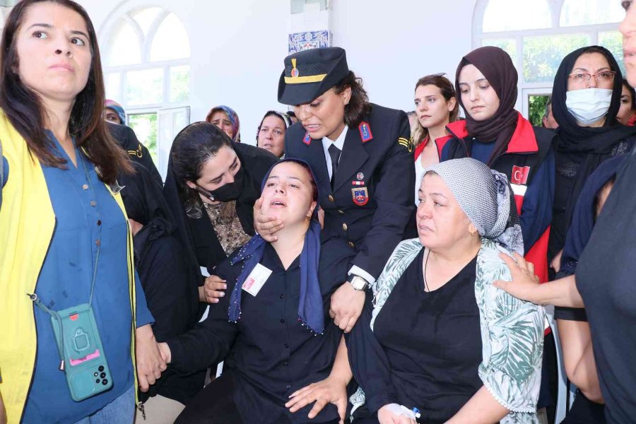 Mersinli Pençe Şehidi Son Yolculuğuna Uğurlandı