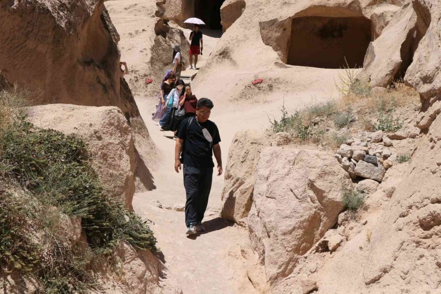 Kapadokya’nın Girş Kapısındaki Selime Katedrali’ne Ziyaretçi İlgisi Arttı